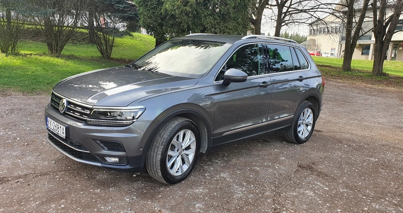 Volkswagen Tiguan cena 90500 przebieg: 148869, rok produkcji 2017 z Garwolin małe 154